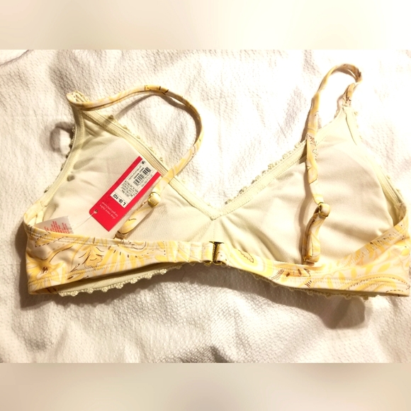 NWT CROCHET BIKINI SWIM TOP M VOLLEYBALL YOGA - Picture 2 of 4